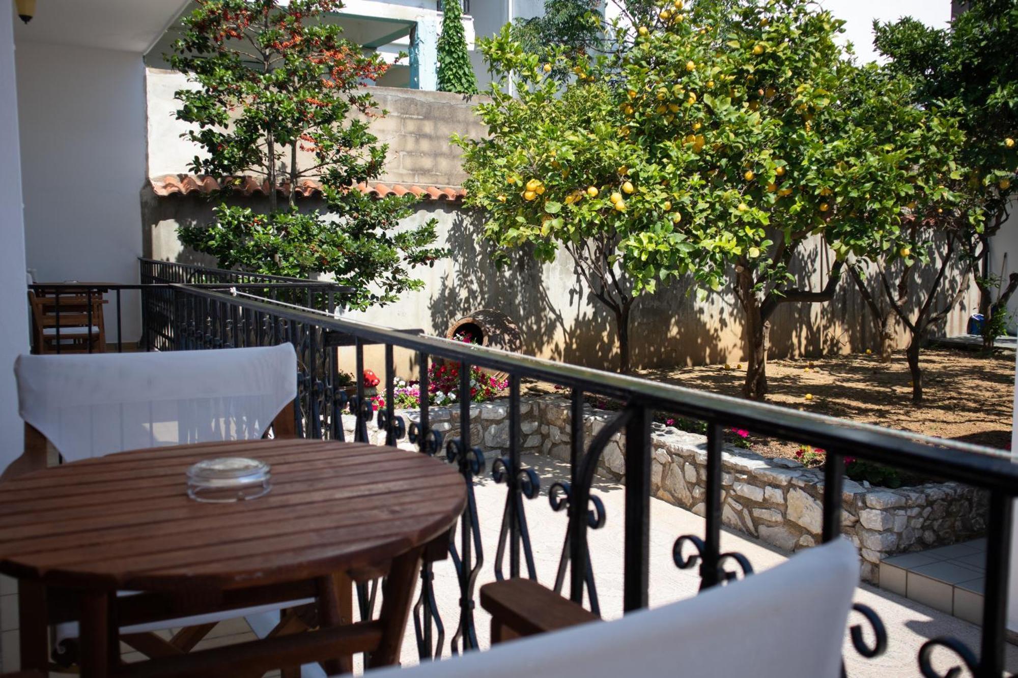 Athanasia Apartments Skiathos-Stadt Exterior foto